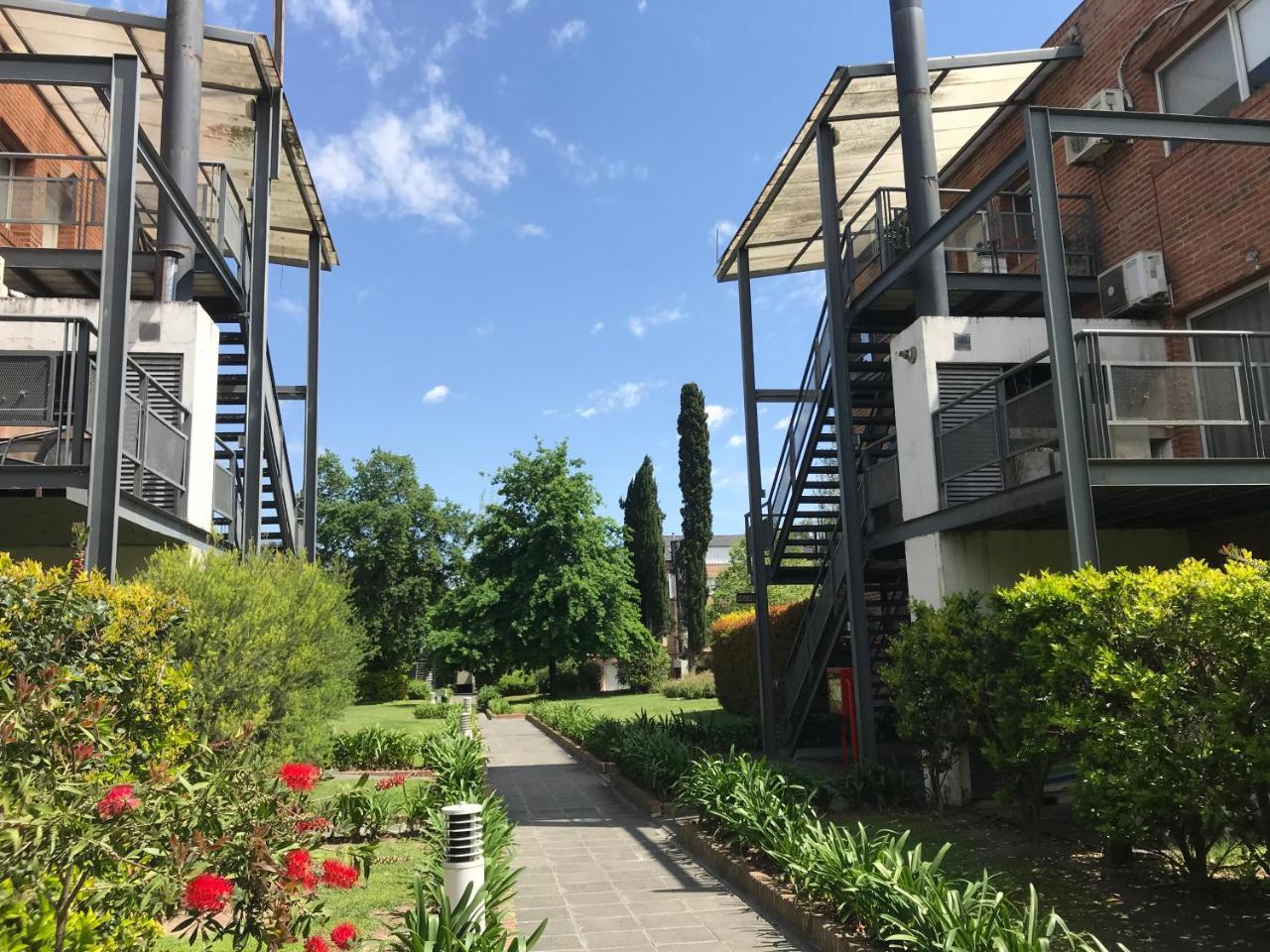 Apartamento En Country Pilar Piscina Parrilla Propia Hasta 4 Personas Esterno foto